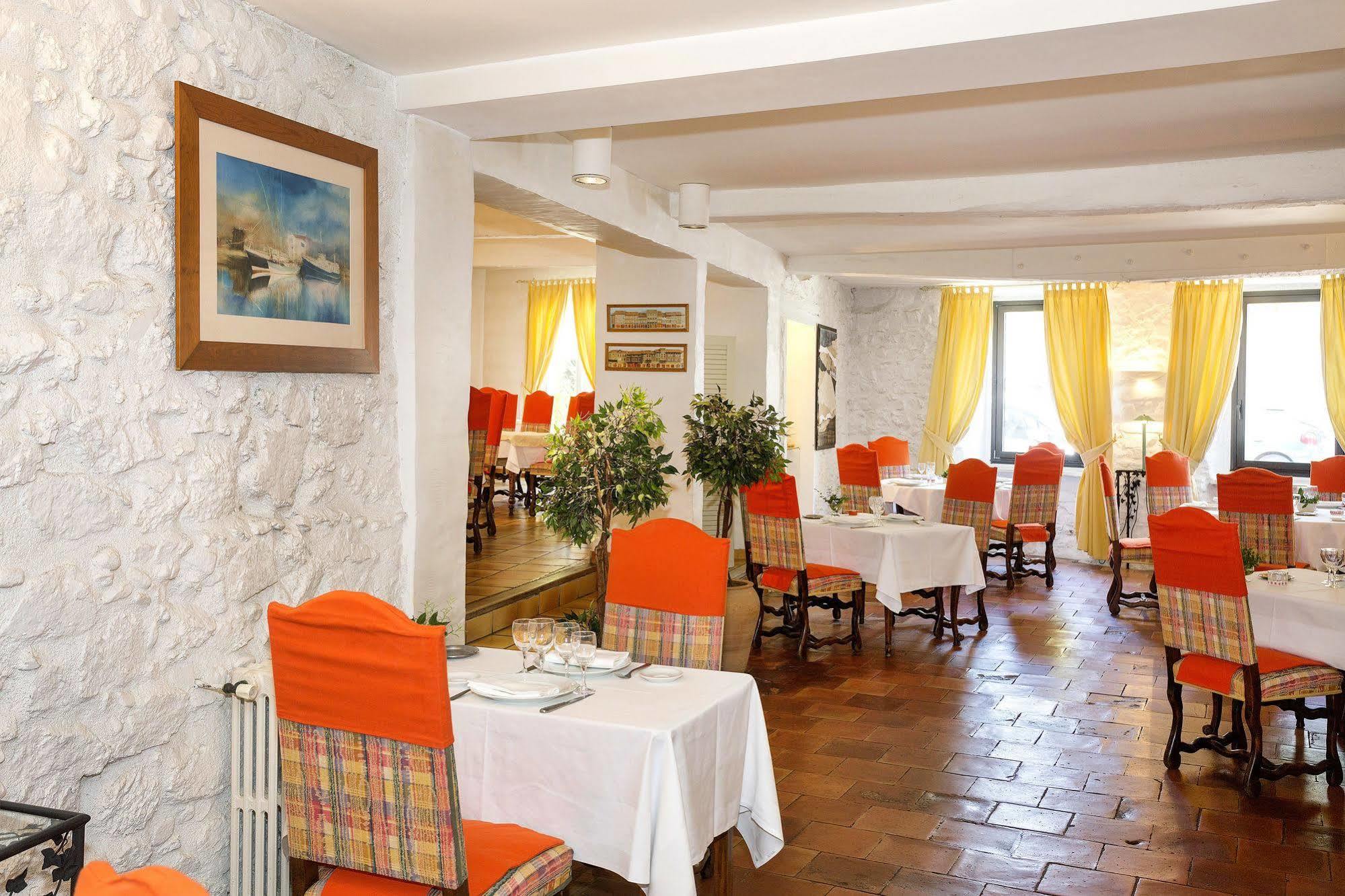 Logis Hotels - Hotel Restaurant Du Midi Revel  Exteriör bild